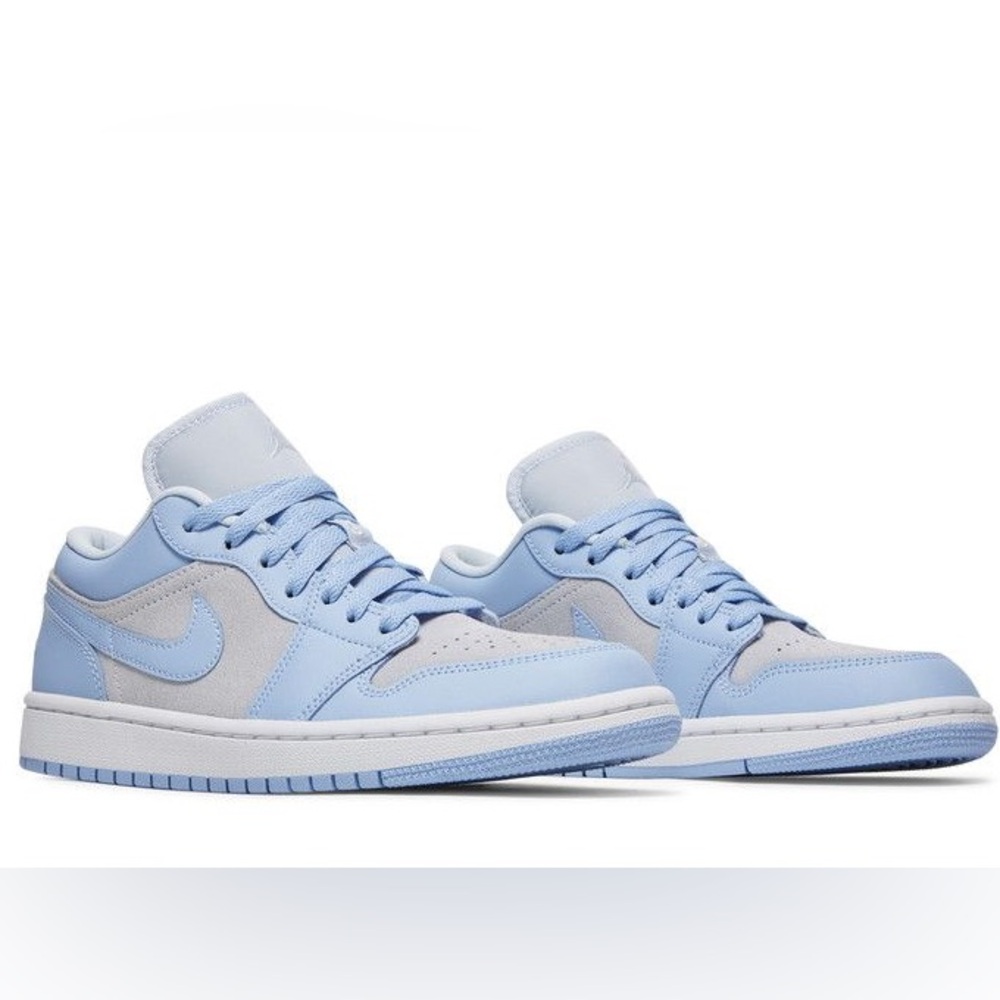 Air Jordan 1 “Aluminum” Baby Blue and Gray Sneakers